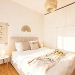Lägenhet Spacious Modern With Balcony Thessaloníki
