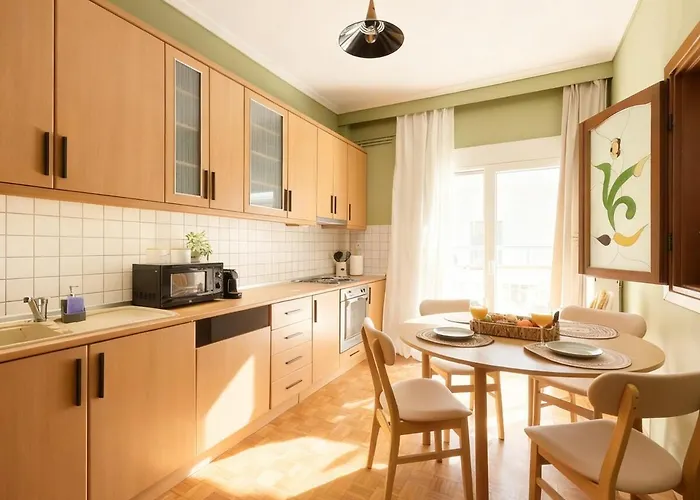 Spacious Modern With Balcony Thessaloniki