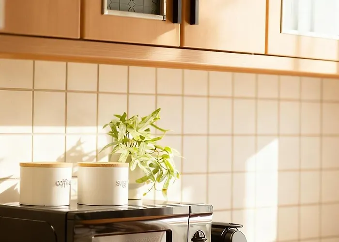 Spacious Modern With Balcony Apartment Thessaloniki
