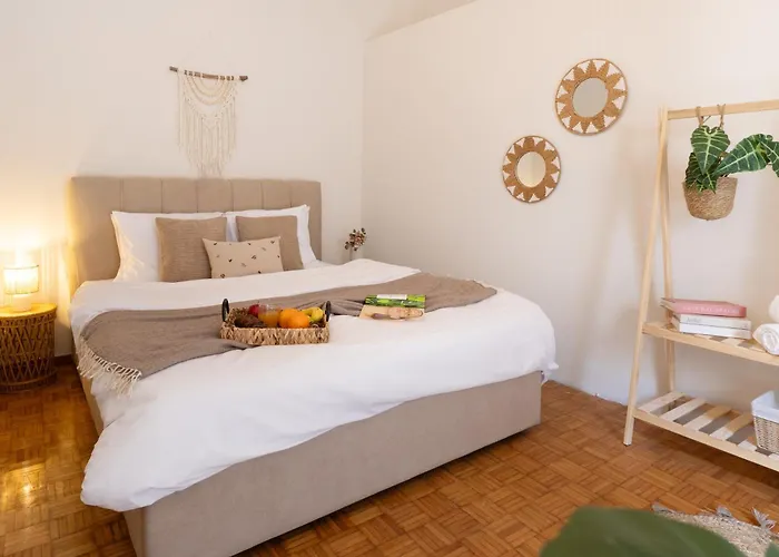 Apartment Spacious Modern With Balcony Thessaloniki
