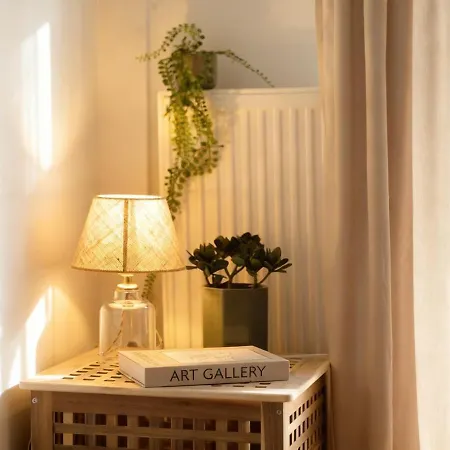 Spacious Modern With Balcony * Szaloniki